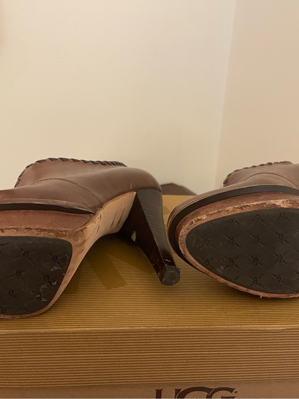 UGG Jamison Brown Leather Shearling-Lined Ankle Booties - Picture 7 of 9